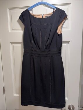 Adrianna Papell Black Cap-Sleeve Sheath Dress